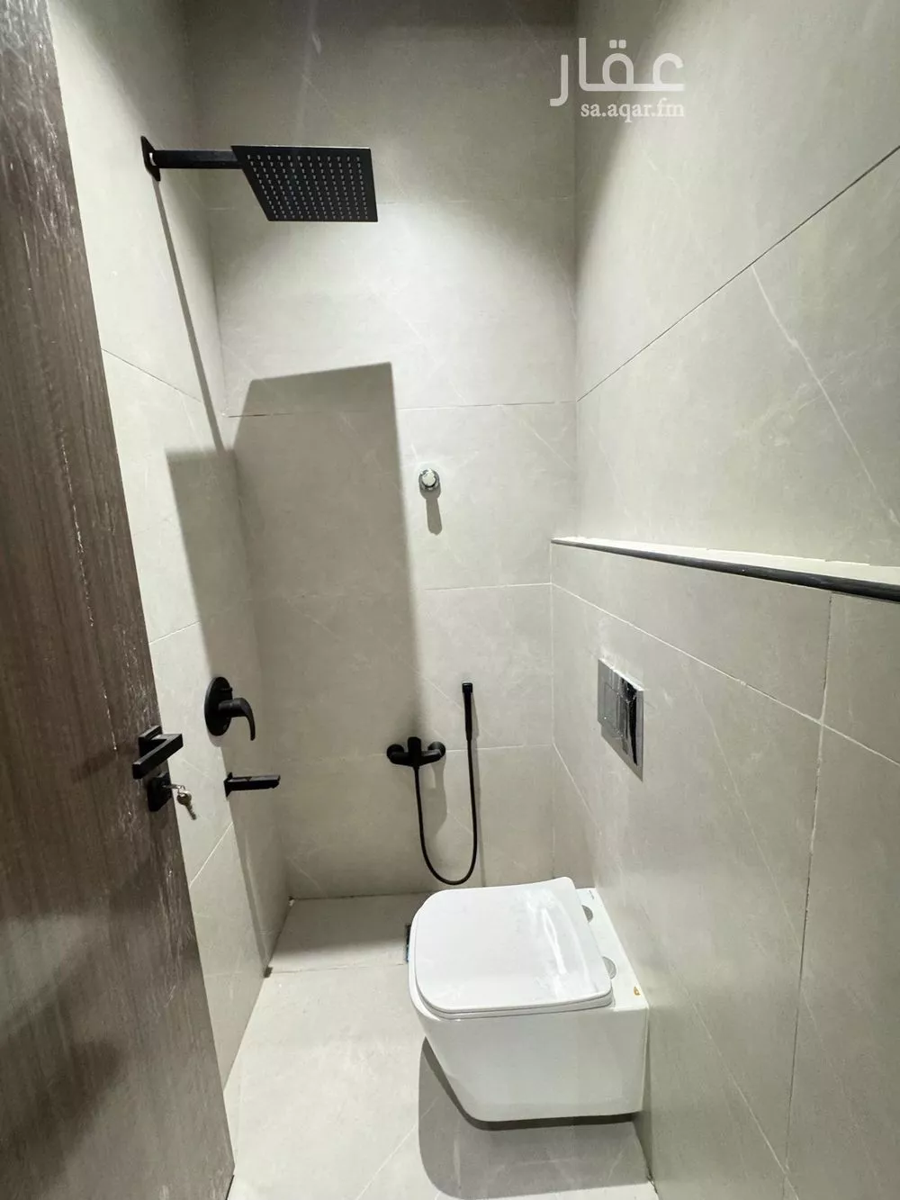 3 bedroom floor in Al Maizilah 5