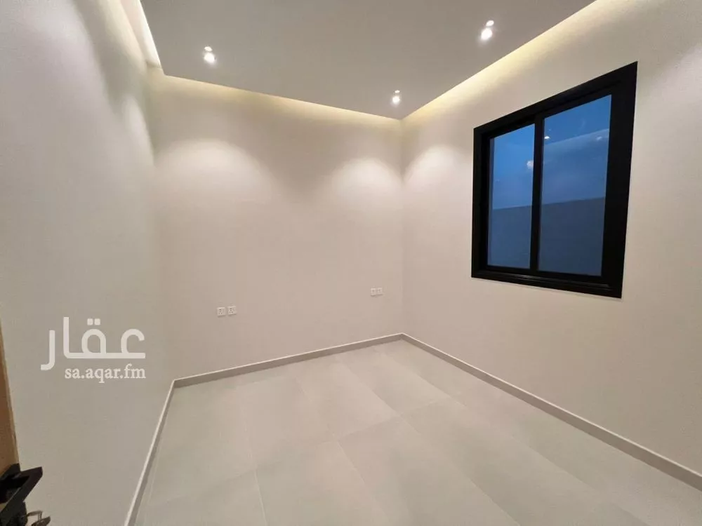 2 bedroom apartment in Al Maizilah 2