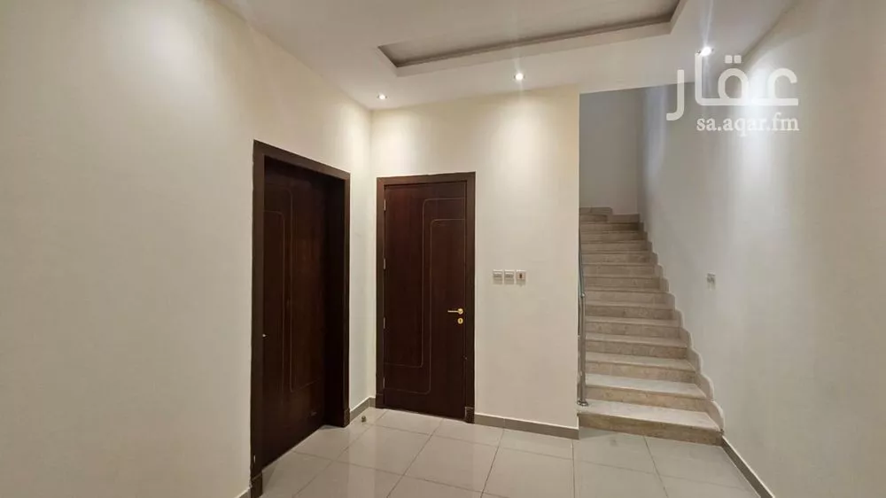 5 bedroom villa in Al Malqa 2