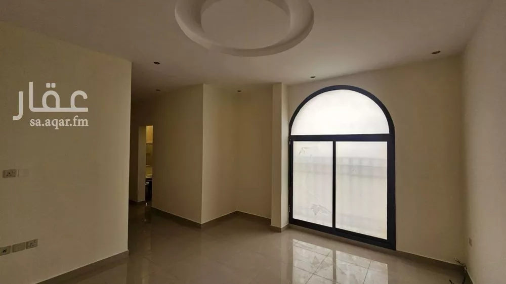 5 bedroom villa in Al Malqa 9