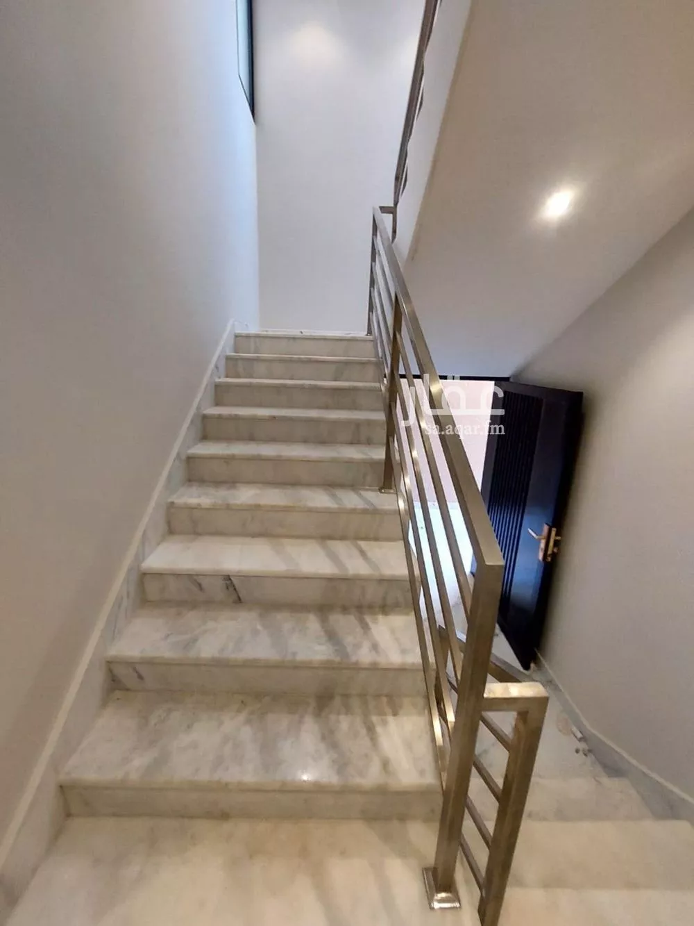 3 bedroom floor in Dhahrat Al Badiah 3