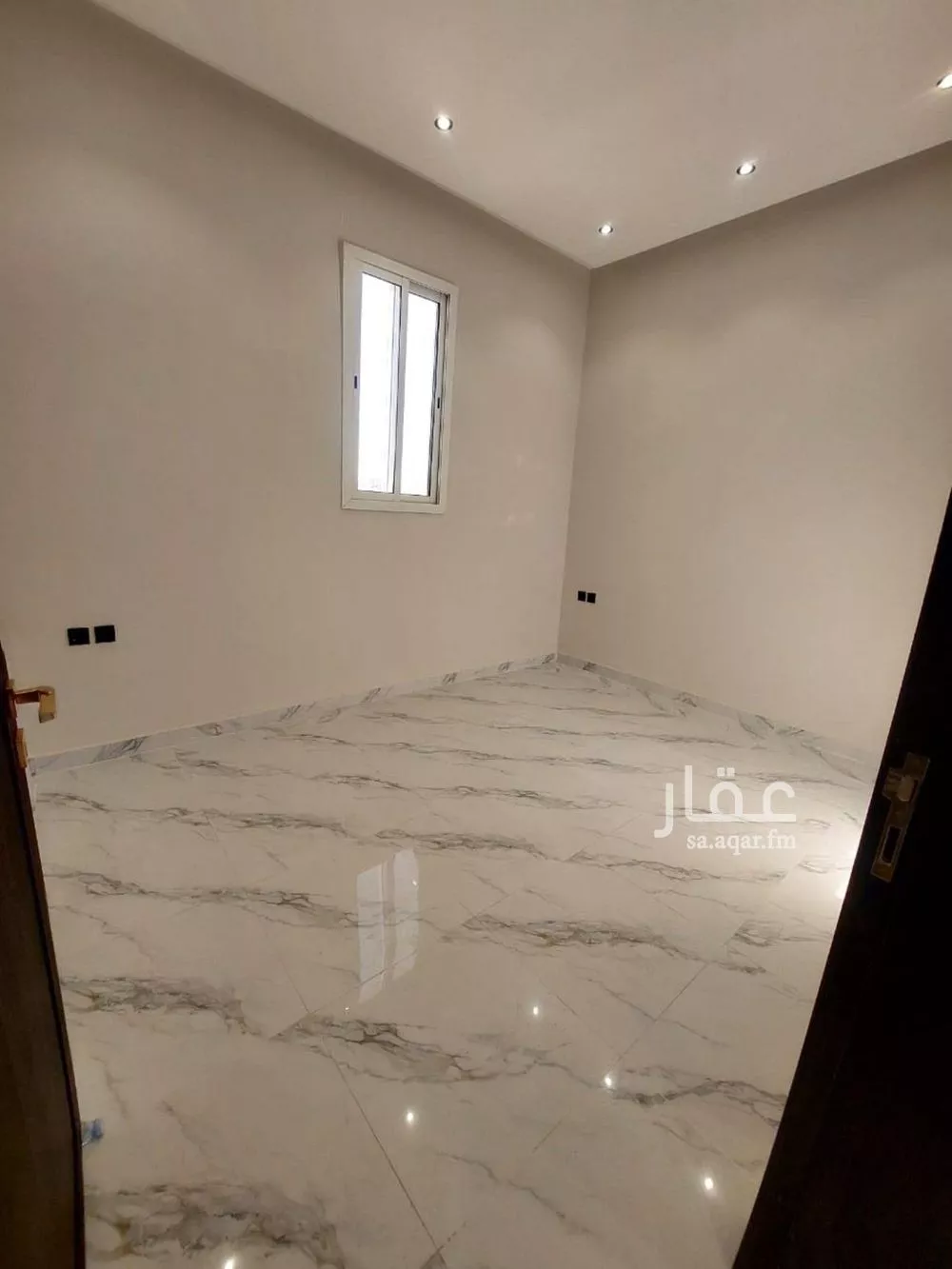 3 bedroom floor in Dhahrat Al Badiah 7