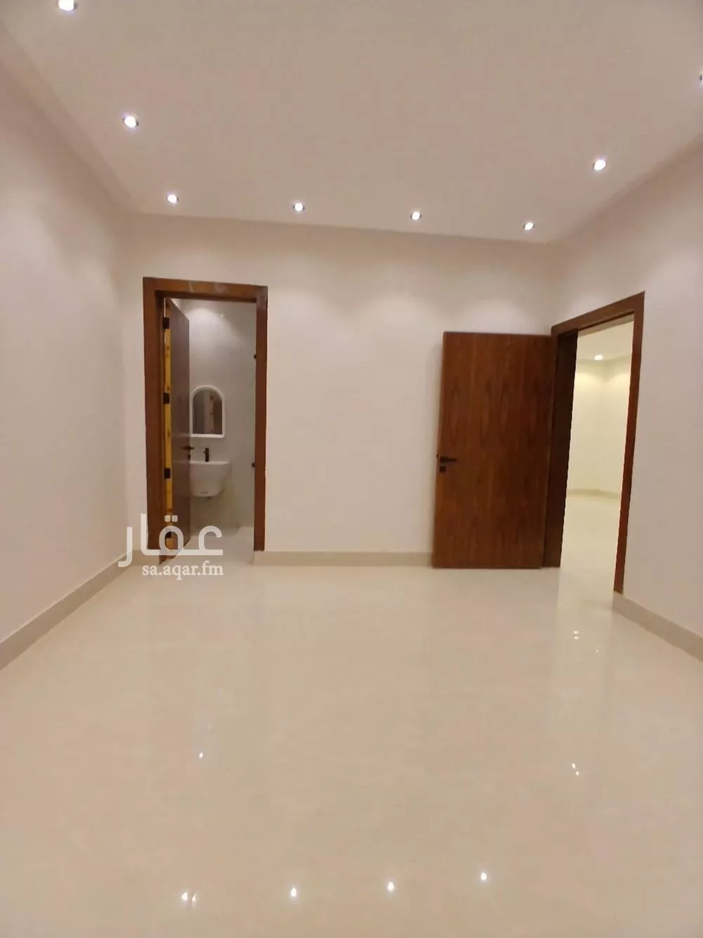 دور 5 غرف في الرمال 11