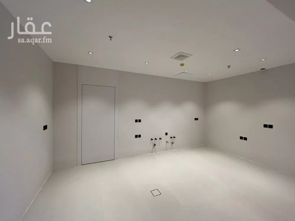 3 bedroom apartment in Al Mahdiyyah 14