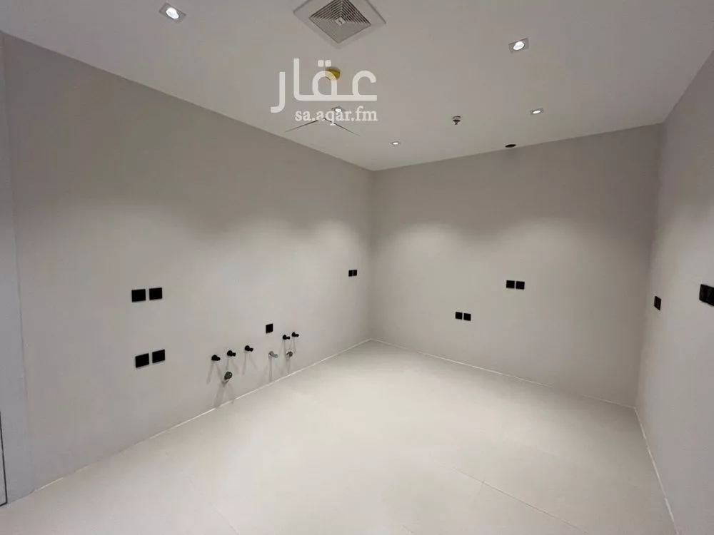 3 bedroom apartment in Al Mahdiyyah 17