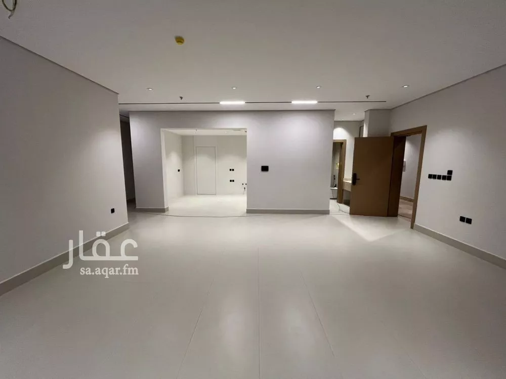 3 bedroom apartment in Al Mahdiyyah 24
