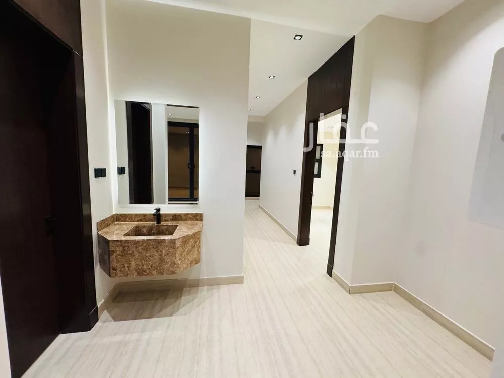 3 bedroom floor in Al Aridh 2