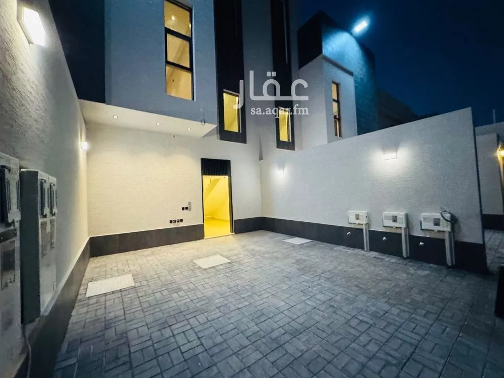 3 bedroom floor in Al Aridh 13