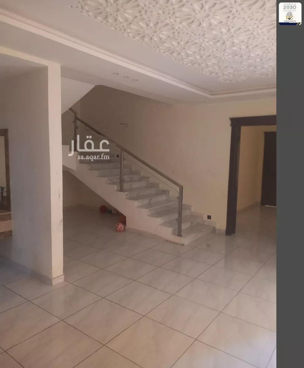 فيلا 8 غرف في عكاظ 5