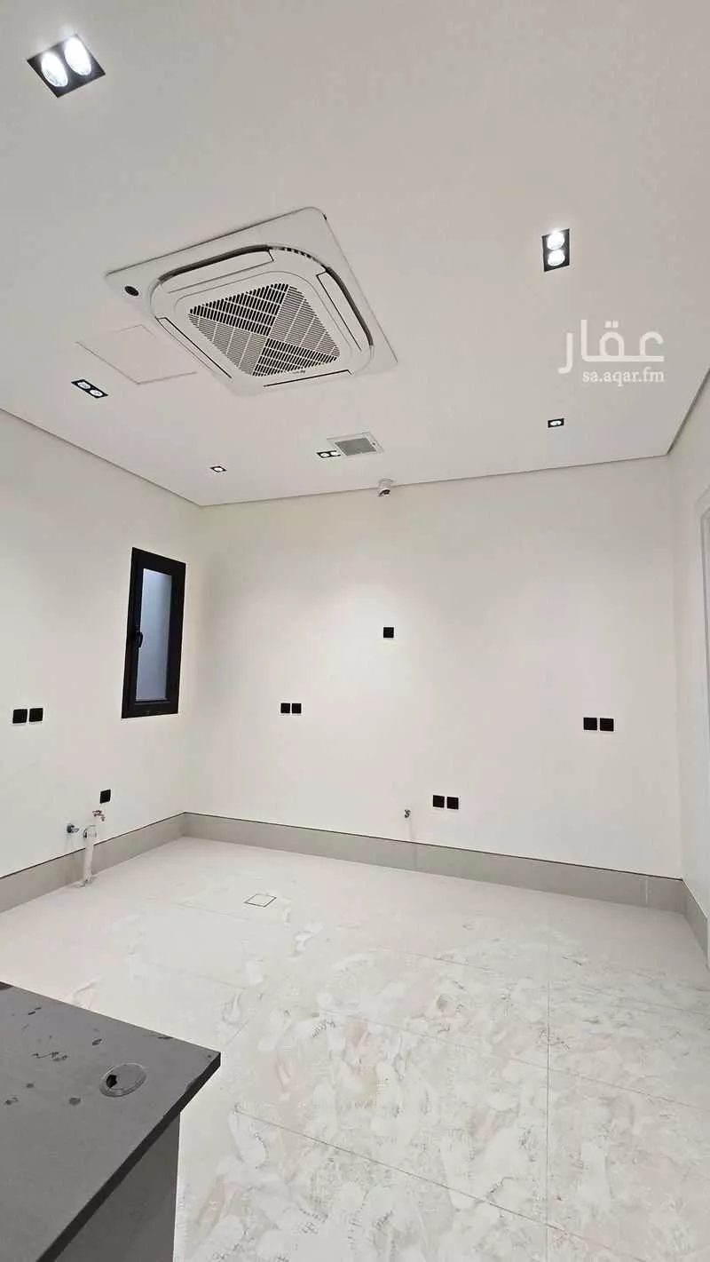 فيلا 4 غرف في العليا 5