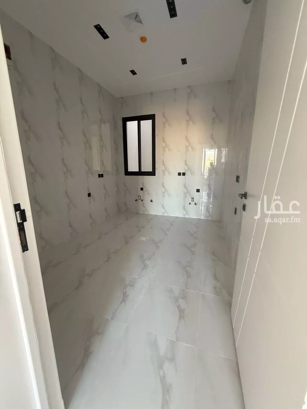 4 bedroom apartment in Al Zahrah 4