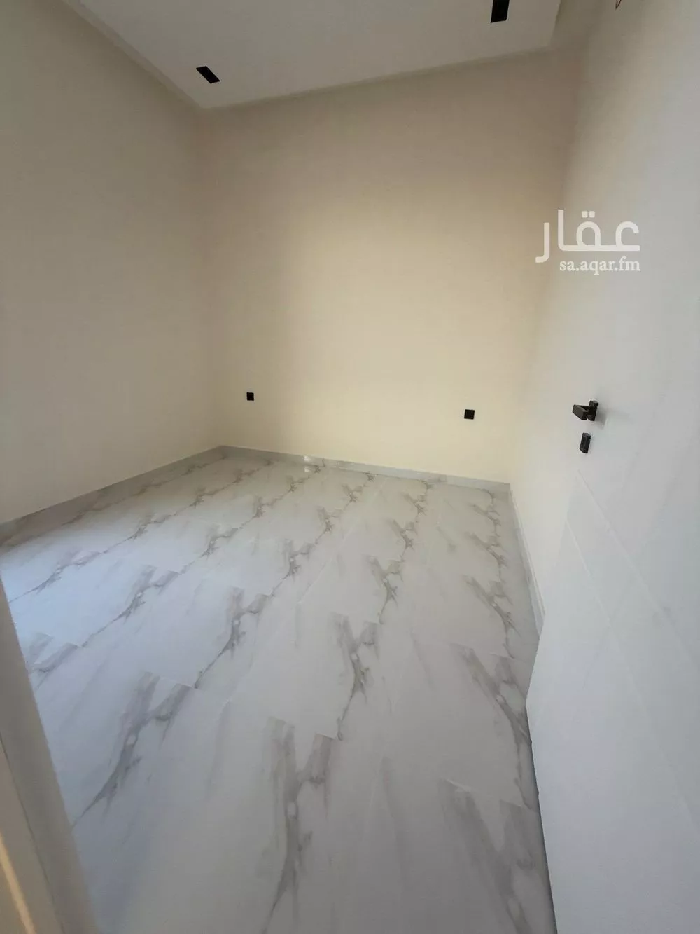 4 bedroom apartment in Al Zahrah 9