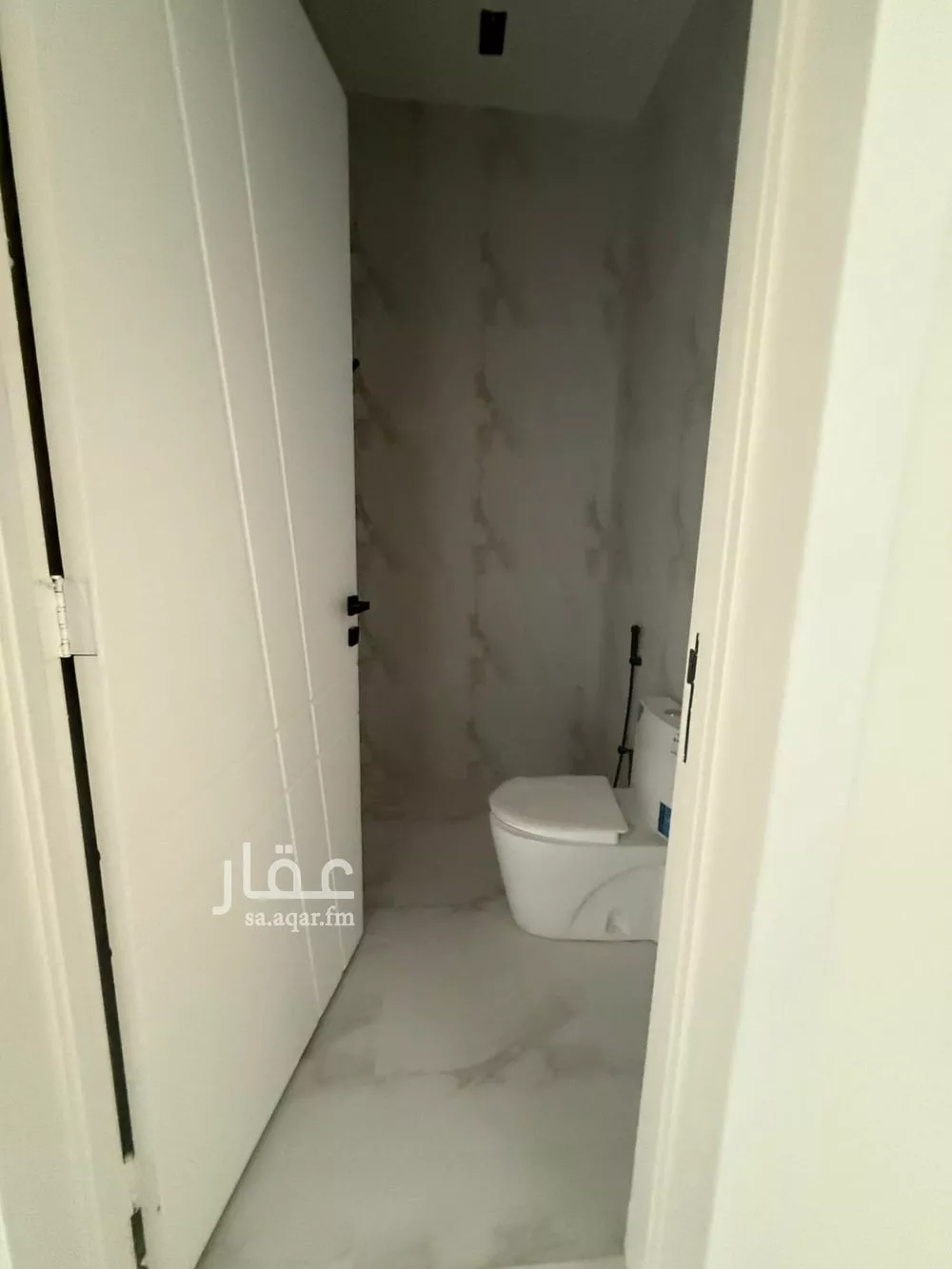 4 bedroom apartment in Al Zahrah 7