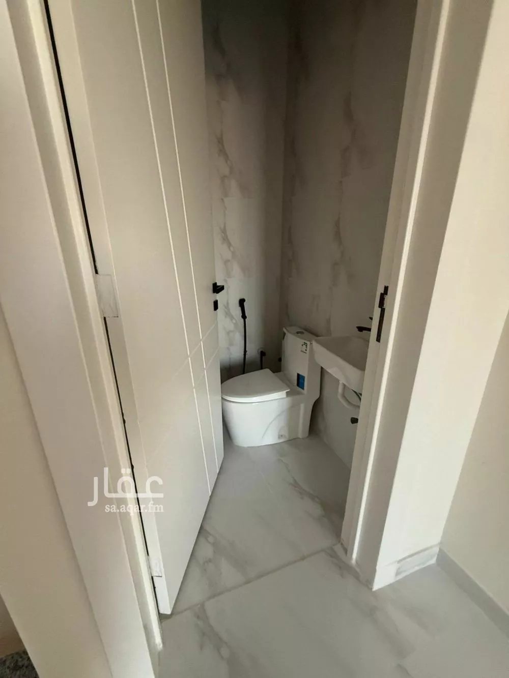 4 bedroom apartment in Al Zahrah 9
