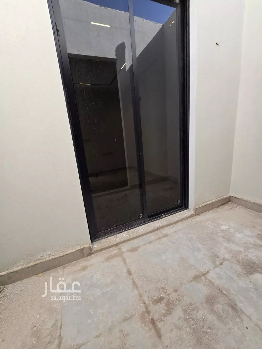 شقة 3 غرف في الشرق 10