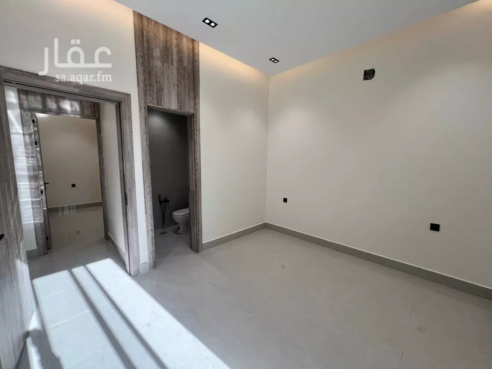 3 bedroom apartment in Al Maizilah 9
