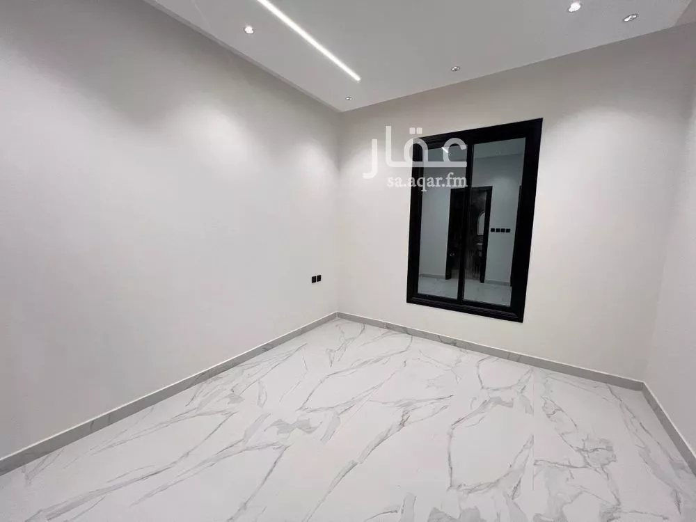 3 bedroom floor in Al Janadriyah 12