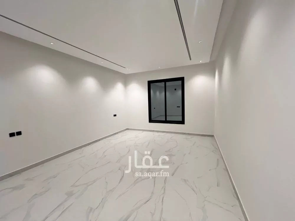 3 bedroom floor in Al Janadriyah 4