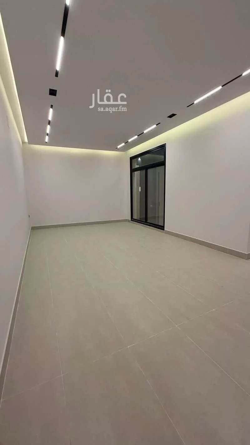 5 bedroom villa in Al Janadriyah 2