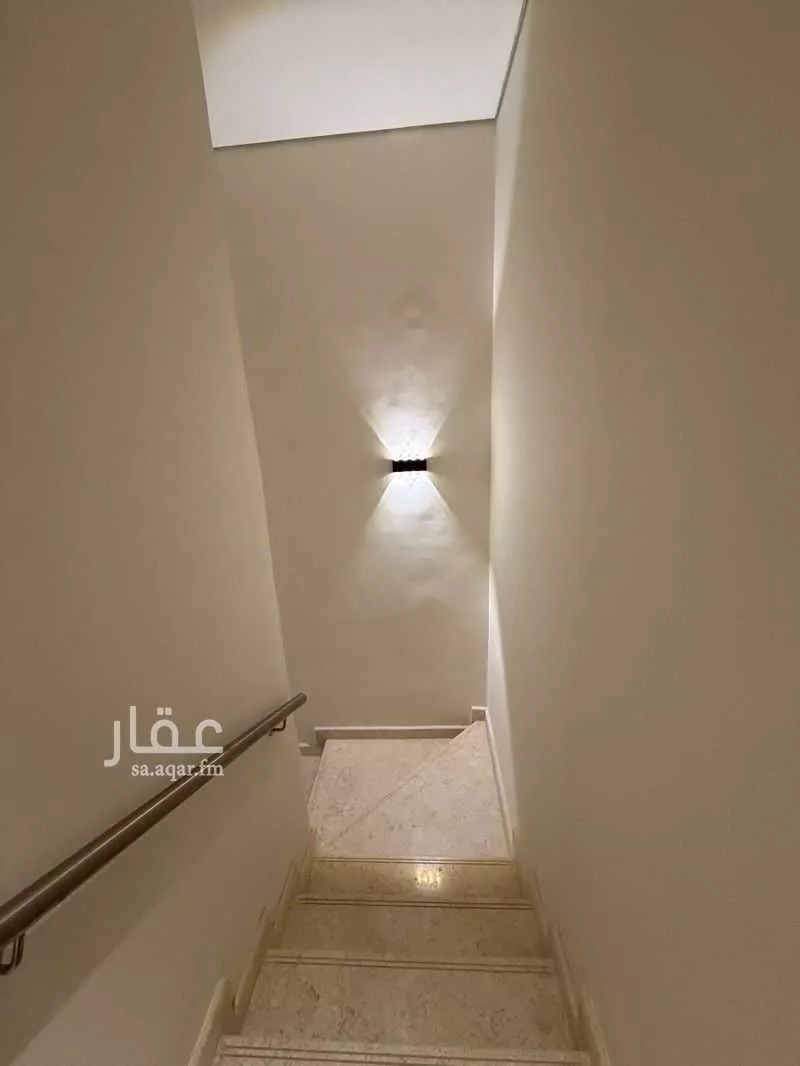 فيلا 5 غرف في العارض 22