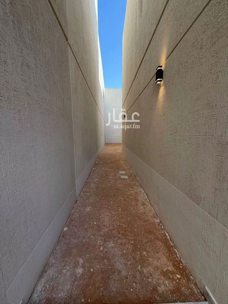 فيلا 5 غرف في العارض 4