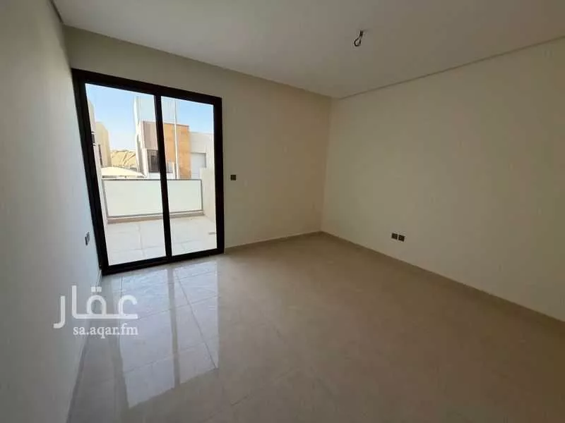 فيلا 5 غرف في العارض 9