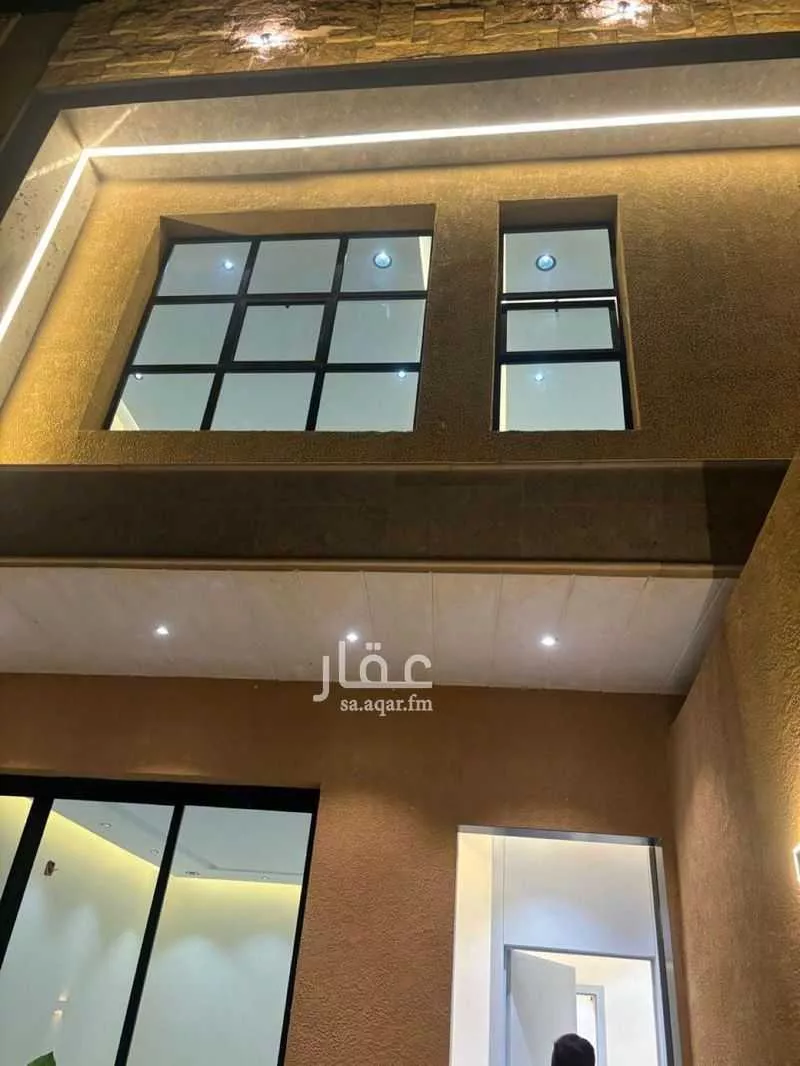 فيلا 5 غرف في عكاظ 3