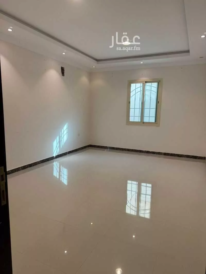 فيلا 5 غرف في طويق 12