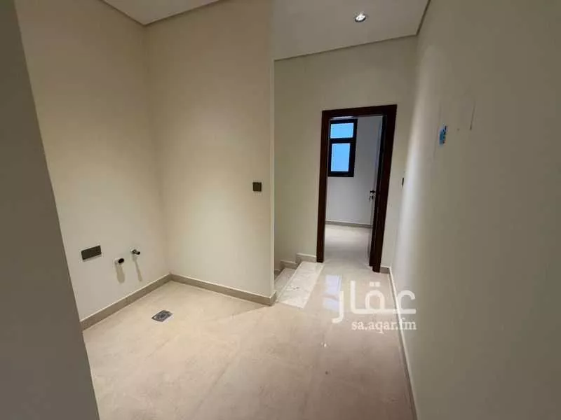 فيلا 5 غرف في العارض 12