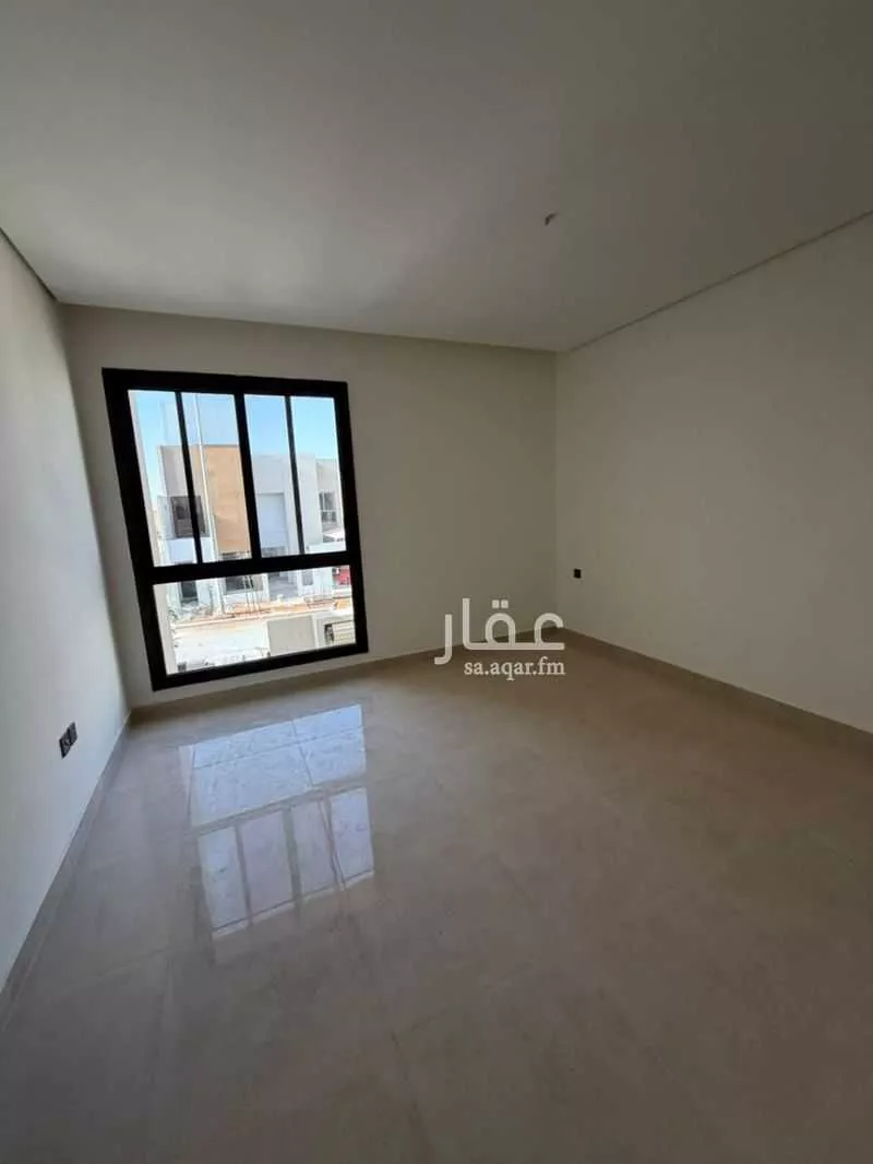 فيلا 5 غرف في العارض 18