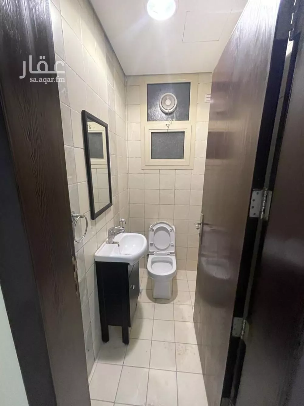شقة 3 غرف في الملقا 6