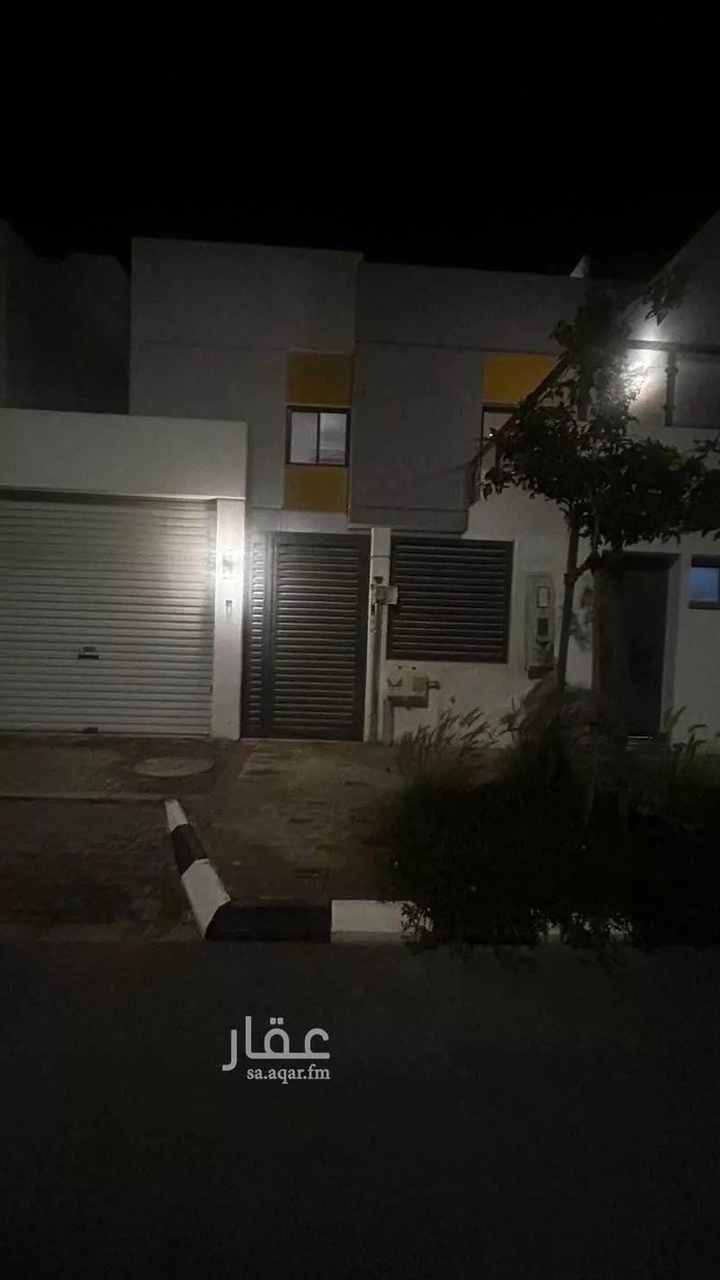 فيلا 6 غرف في العارض 3