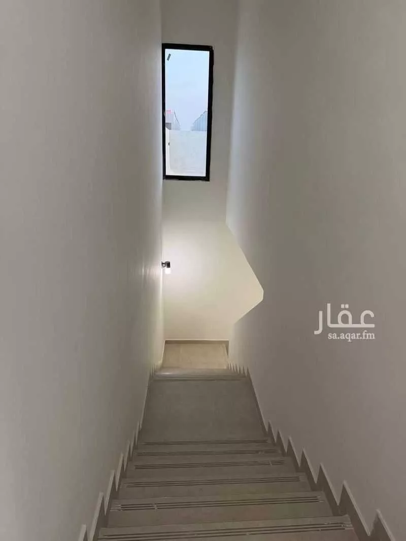 فيلا 4 غرف في العارض 15