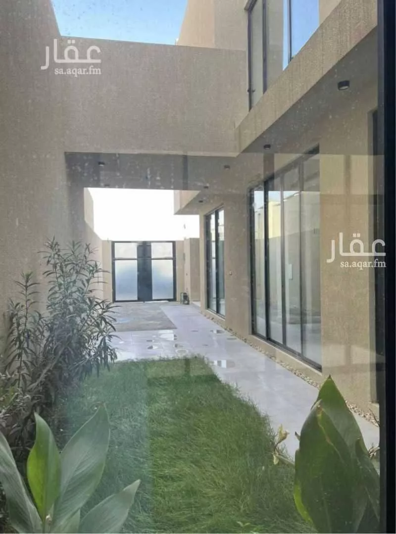 فيلا 4 غرف في العارض 5