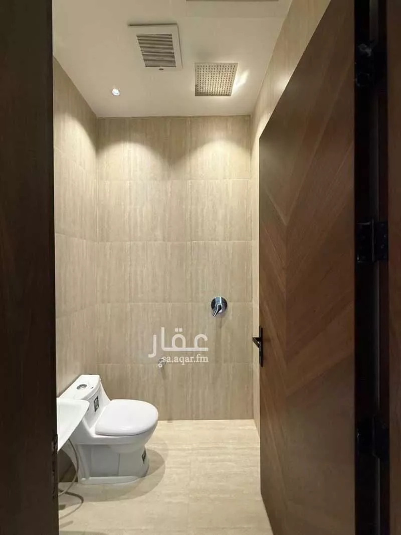 5 bedroom villa in Al Qairawan, Riyadh 4