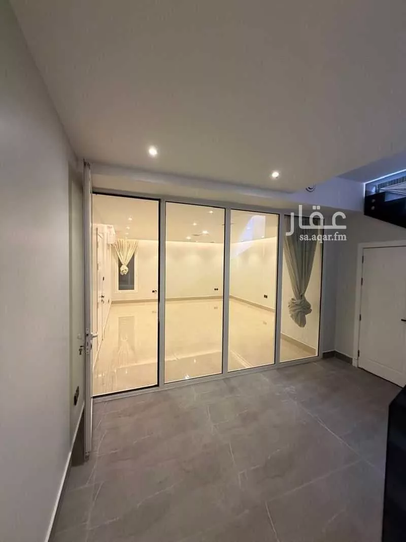 فيلا 6 غرف في النرجس 10