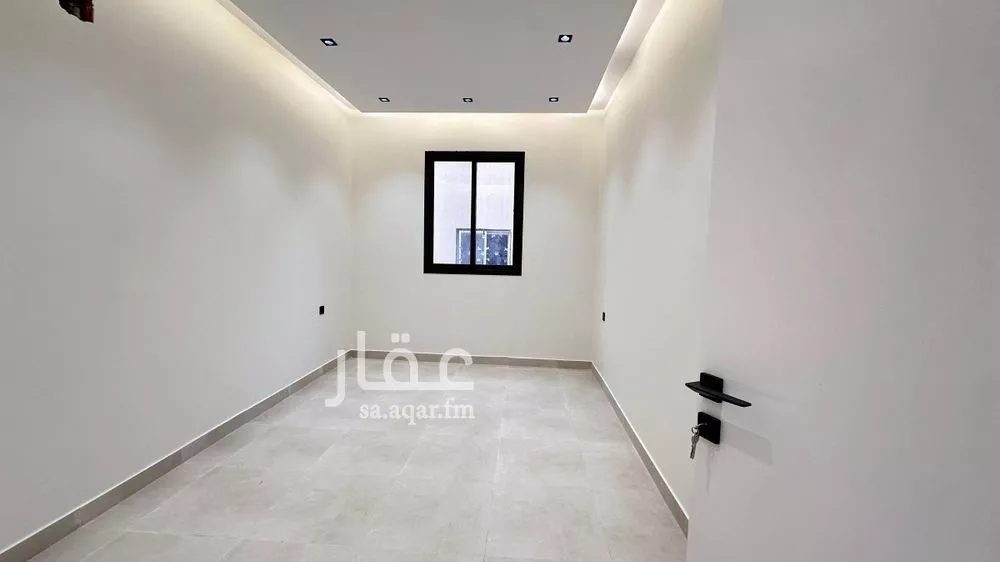 6 bedroom apartment in Tuwaiq, Riyadh 15