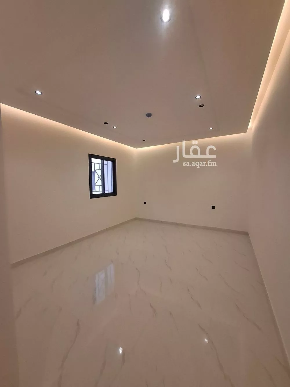 5 bedroom apartment in Al Hazm 8