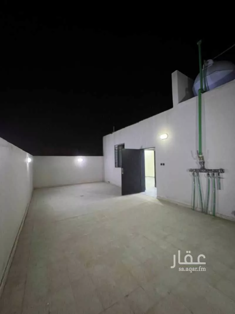 4 bedroom villa in Dhahrat Laban 4