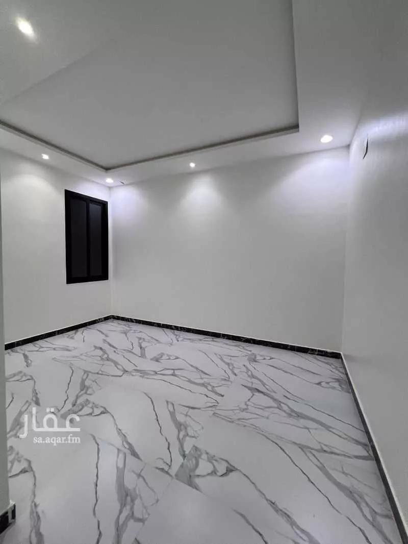 4 bedroom villa in Dhahrat Laban 5