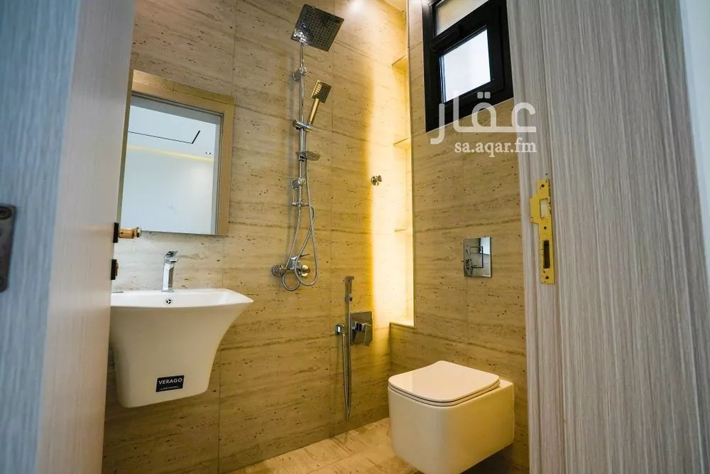 4 bedroom apartment in Al Mahdiyyah 13