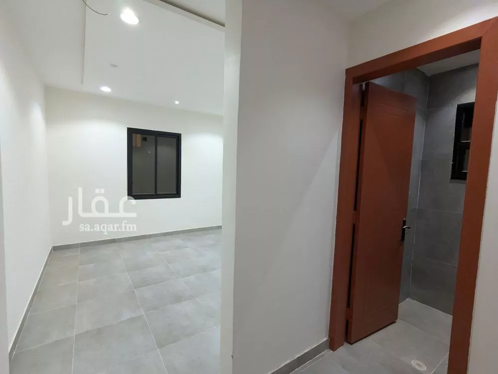 شقة 3 غرف في عكاظ 3