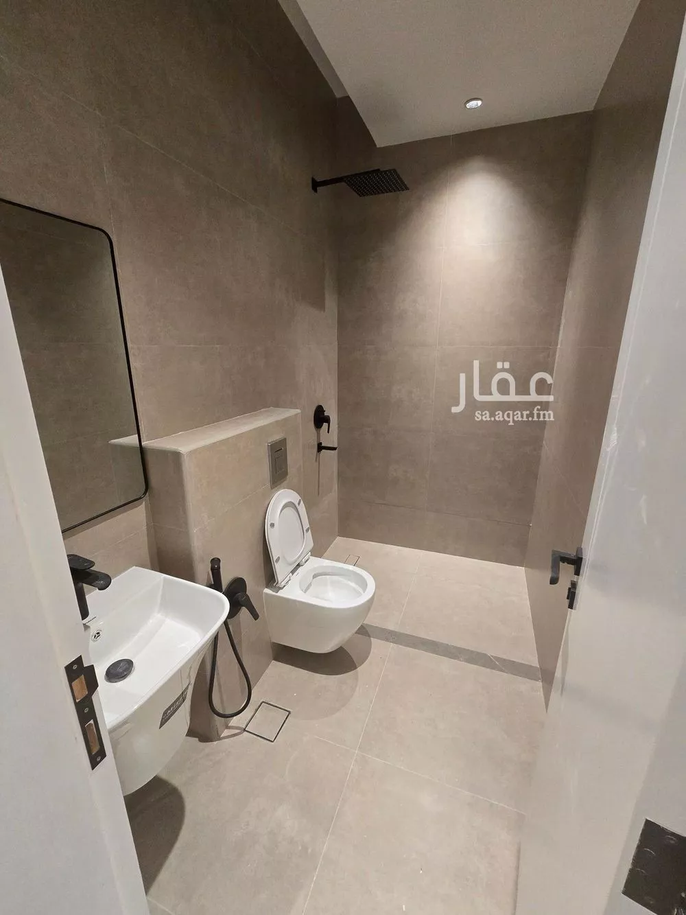 شقة 3 غرف في النرجس 8