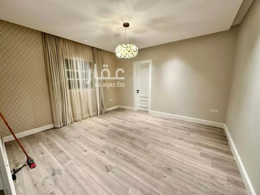 6 bedroom apartment in Al Qairawan 6