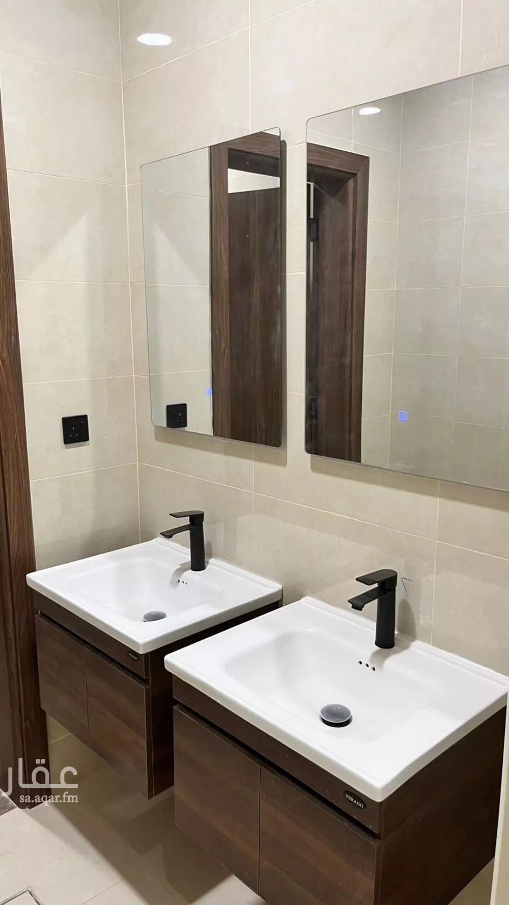 7 bedroom apartment in Al Hazm, Riyadh 14