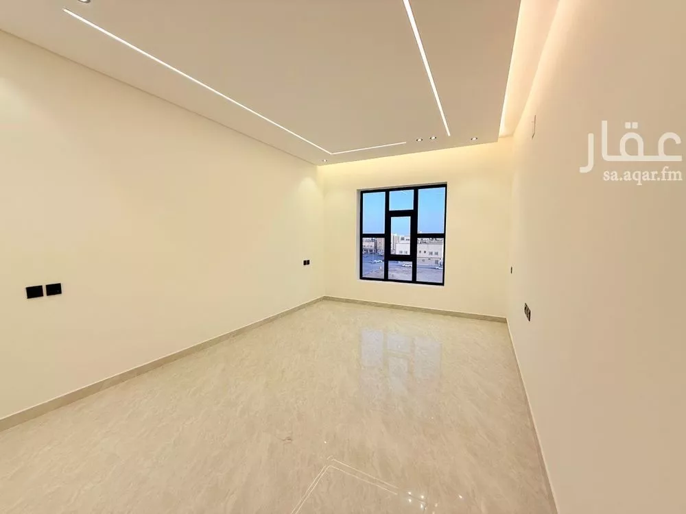 شقة 4 غرف في عكاظ 13
