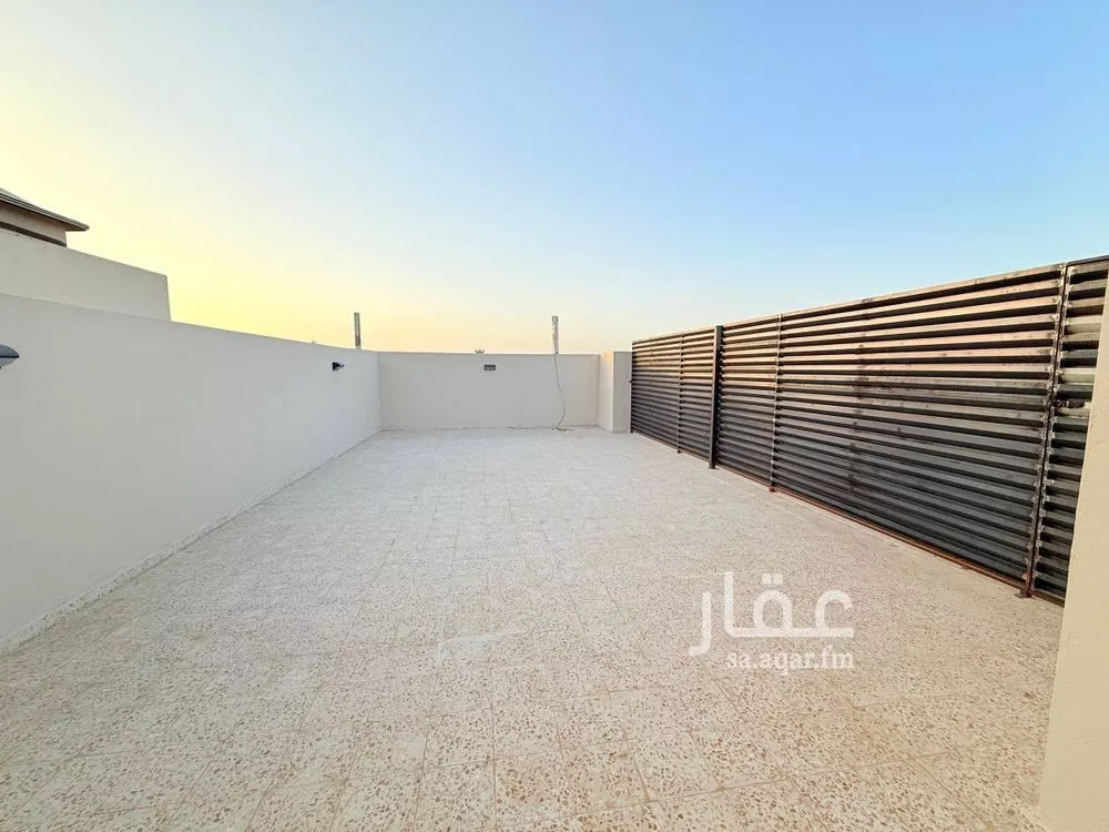 شقة 4 غرف في عكاظ 6