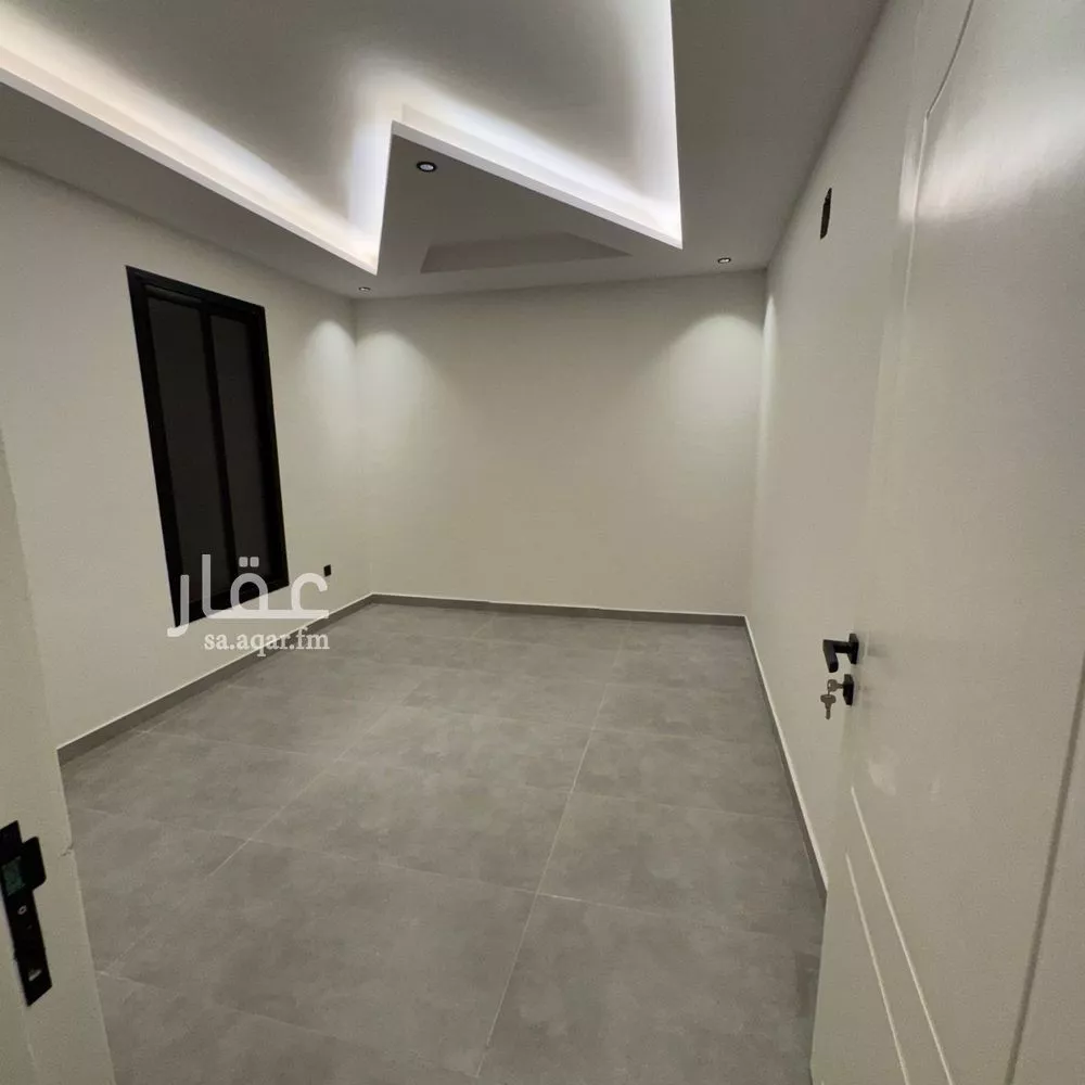 5 bedroom apartment in Tuwaiq 8