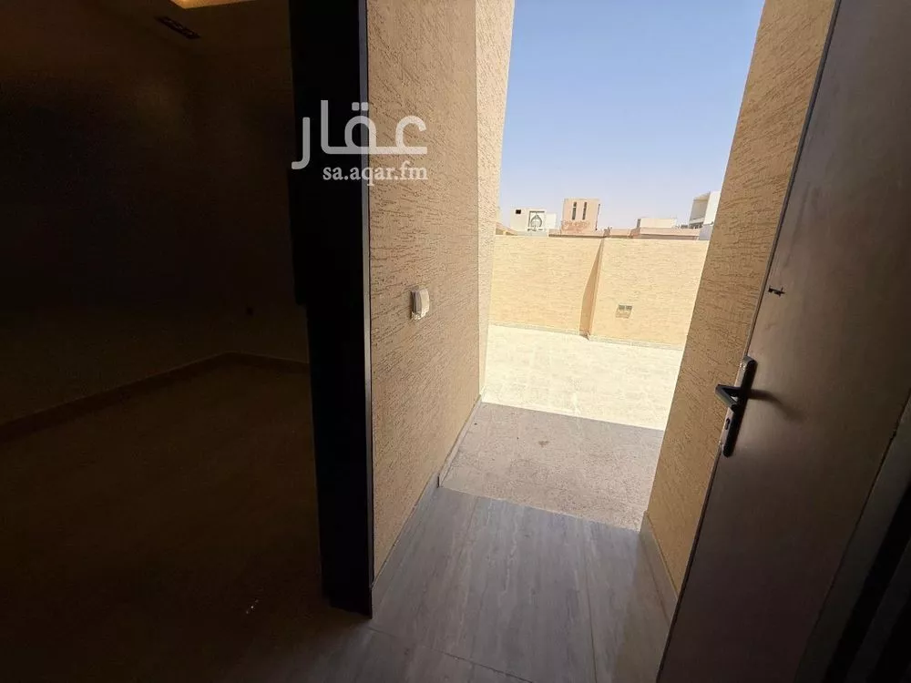 شقة 4 غرف في الرمال 7