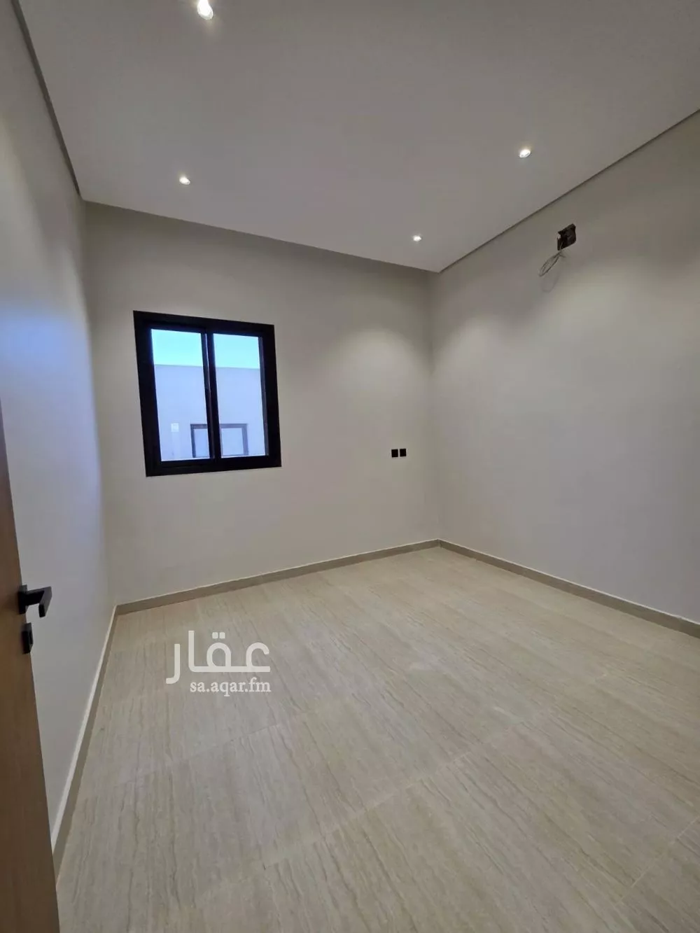دور 6 غرف في الرمال 10